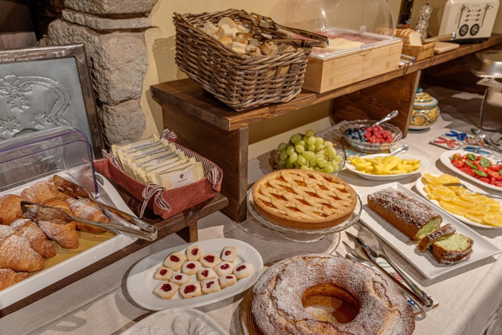 Convento San Bartolomeo Hotel Abbadia San Salvator Ngoại thất bức ảnh
